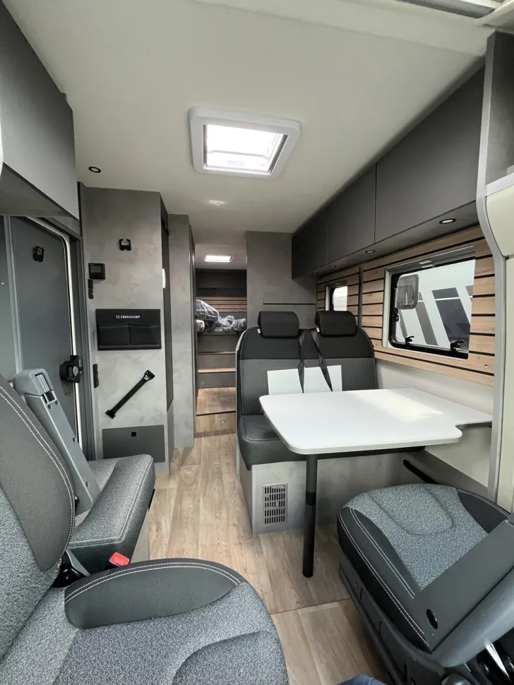 Fahrzeugbild Crosscamp EXPDN 7.4 E Peugeot #8