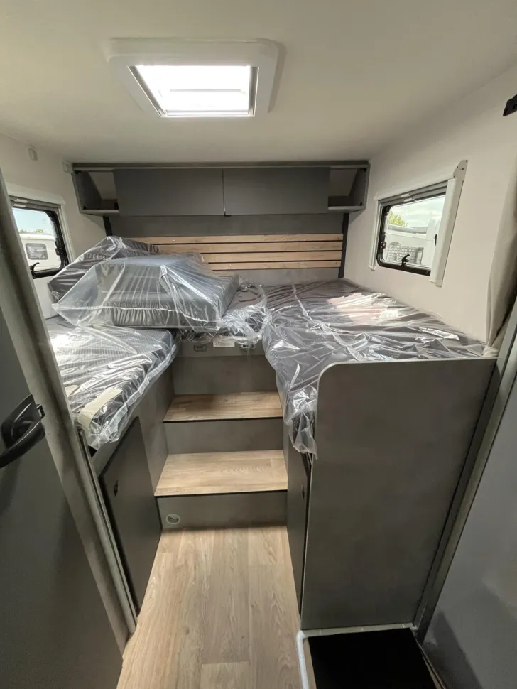 Fahrzeugbild Crosscamp EXPDN 7.4 E Peugeot #15
