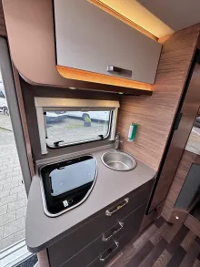 Fahrzeugbild Weinsberg CaraCompact EDITION PEPPER 600 MEG Fenster hl Styling-Paket BLACK #11