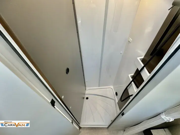 Fahrzeugbild Bürstner B66 690 TD mit Sicherheits-Assistenten #13
