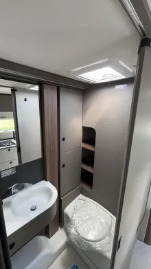 Fahrzeugbild LMC Cruiser 740 EL #12