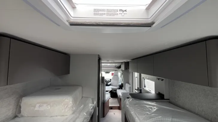 Fahrzeugbild LMC Cruiser 740 EL #14