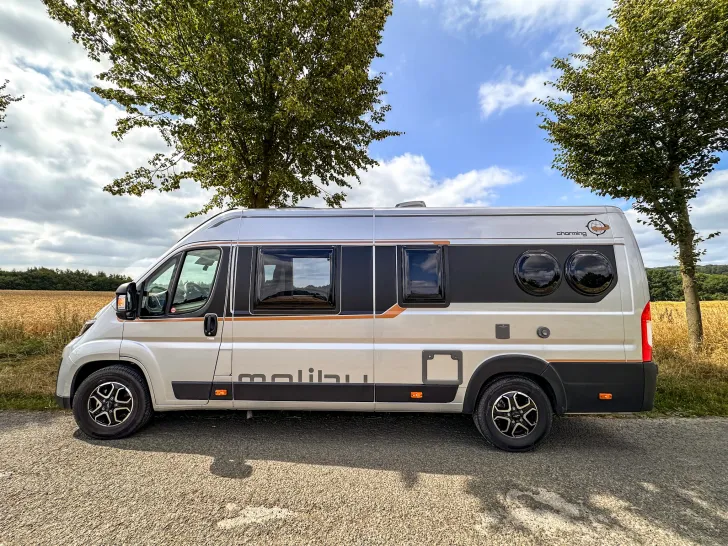 Fahrzeugbild Malibu Van First Class - Two Rooms 640 LE RB GT Lithium, Solar #4