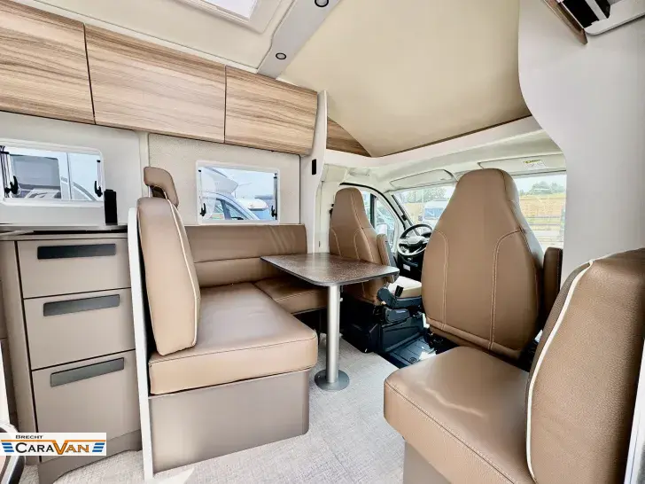Fahrzeugbild Bürstner B66 690 TD mit Sicherheits-Assistenten #4