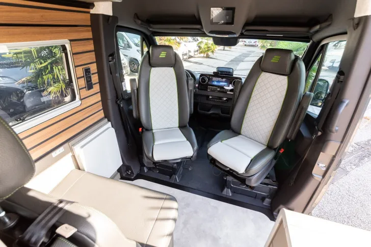 Fahrzeugbild Hymer Grand Canyon S CrossOver 600 // UVP: 151.530  #16