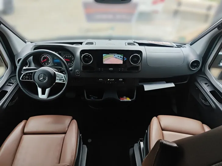 Fahrzeugbild Hymer Venture S Mercedes #9