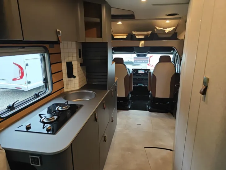 Fahrzeugbild Hymer Venture S Mercedes #11