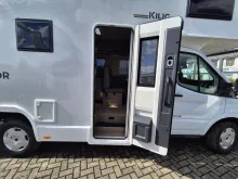 Fahrzeugbild Rimor Kilig 695 mit Einzelbetten u. 5 Gurtplätzen #11