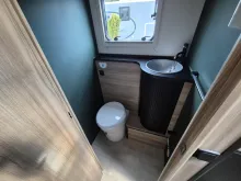 Fahrzeugbild Rimor Kilig 695 mit Einzelbetten u. 5 Gurtplätzen #19