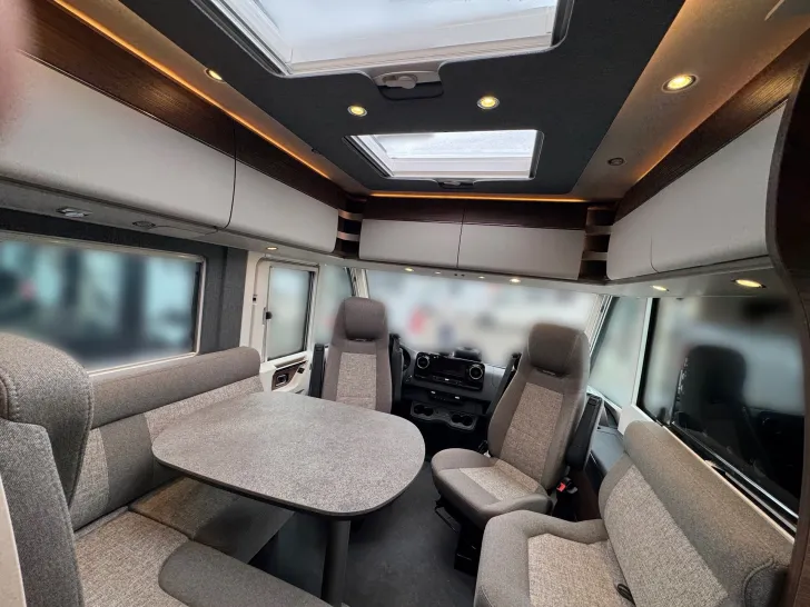 Fahrzeugbild Carthago chic c-line I 5.0 QB L MB*170PS*4,5 to. #8