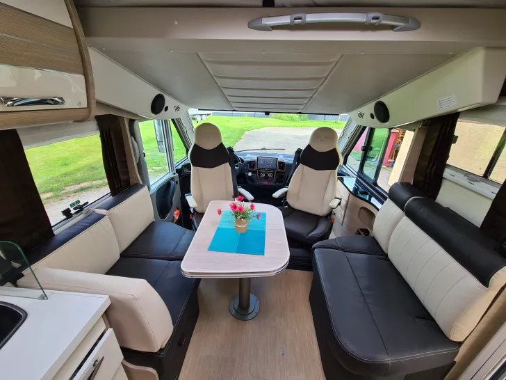 Fahrzeugbild Mobilvetta K-Yacht Tekno Line 86 sehr gepflegter Zustand #5