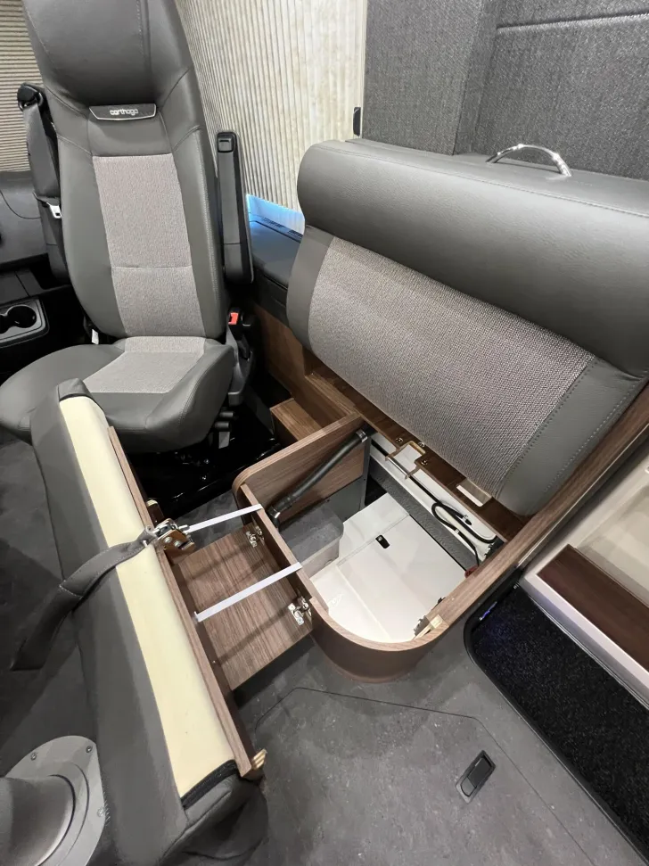 Fahrzeugbild Carthago chic c-line I 4.9 LE L Mercedes (367) #41