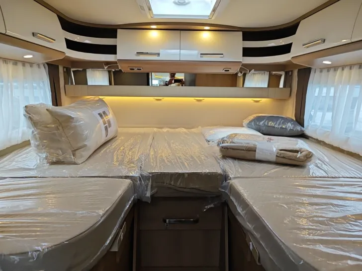 Fahrzeugbild Carthago C2-tourer I 143 KB LE comfort Mercedes #16