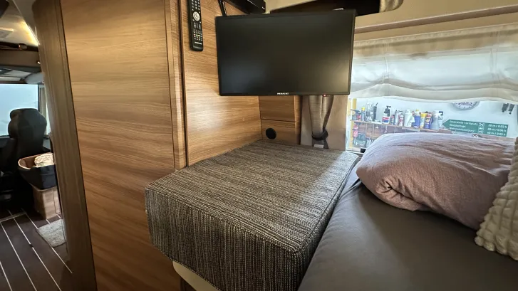 Fahrzeugbild Knaus Sun I 700 LEG HY4 Stützen, Wechselrichter #18
