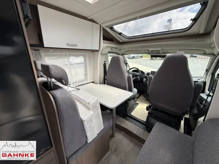 Fahrzeugbild Carado VAN V347 pro + Automatik, Navi u. Kamera #8