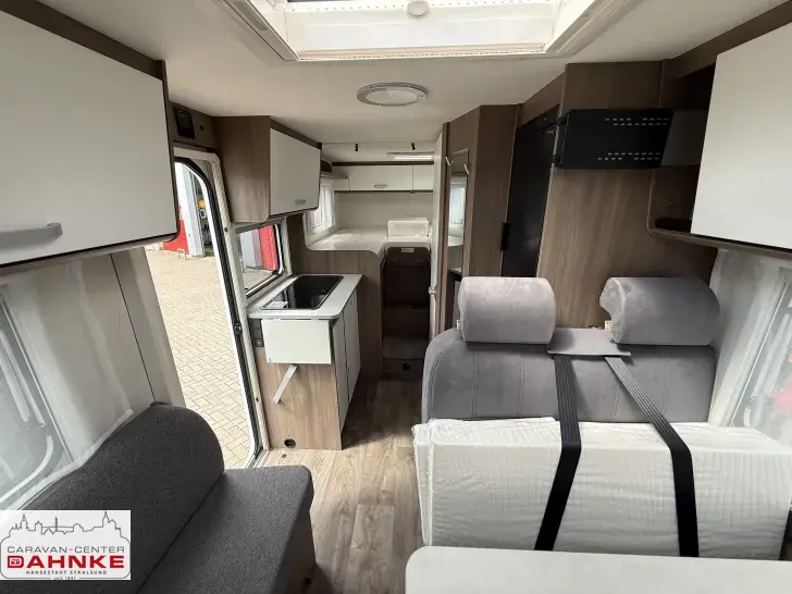 Fahrzeugbild Carado VAN V347 pro + Automatik, Navi u. Kamera #10