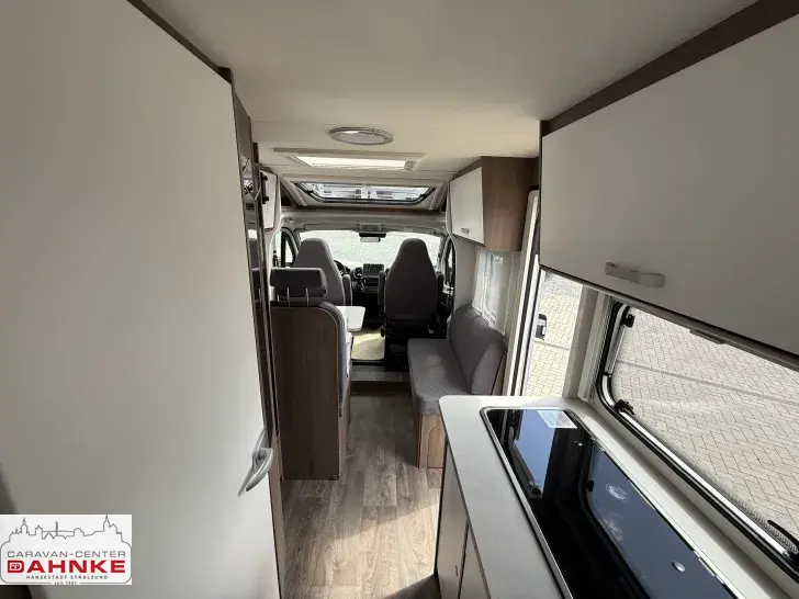 Fahrzeugbild Carado VAN V347 pro + Automatik, Navi u. Kamera #12