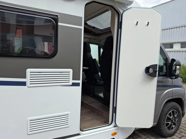 Fahrzeugbild Carado V V337 pro+, Fiat, Safety ACC, Digital Paket #11