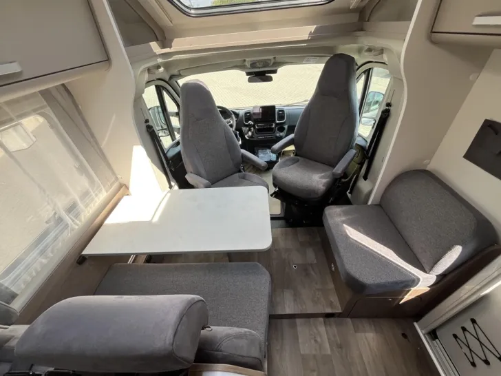 Fahrzeugbild Carado T 328 #4