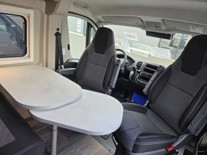Fahrzeugbild Carado Camper Van CV 640 pro AT9G+Markise+Hubdach #18