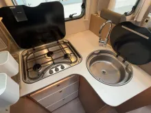 Fahrzeugbild Carado I 447/Einzelbetten/Heckgarage/Hubbett/SAT #15