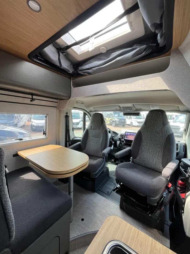 Fahrzeugbild Hymer Camper Van Camper Van Redwood 600 #8