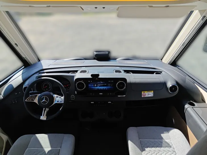 Fahrzeugbild Carthago C2-tourer I 145 RB LE comfort Mercedes #10