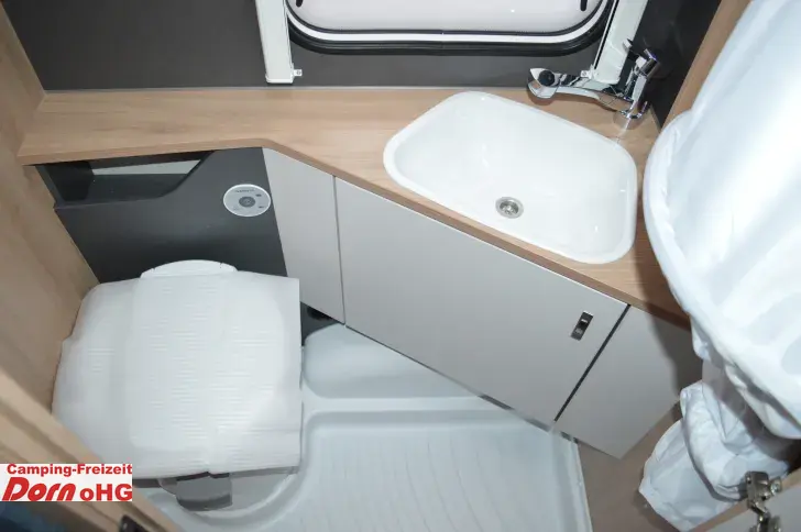 Fahrzeugbild Knaus Sport 500 QDK Kühlschrank 177l #15