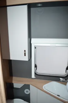 Fahrzeugbild Knaus Sport 500 QDK Kühlschrank 177l #17