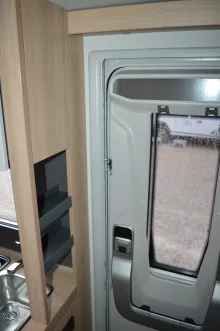 Fahrzeugbild Knaus Sport 500 QDK Kühlschrank 177l #21
