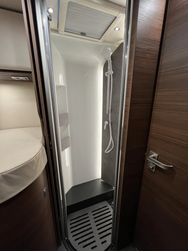 Fahrzeugbild Carthago chic c-line T 4.9 LE Strategic Buy (329) #36
