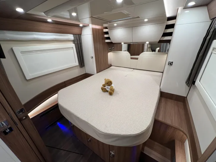Fahrzeugbild Carthago chic e-line I 51 QB DA Mercedes (321) #27