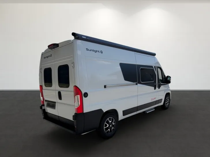 Fahrzeugbild Sunlight Adventure Cliff 600 Aktion   Solaranlage 100 W #4