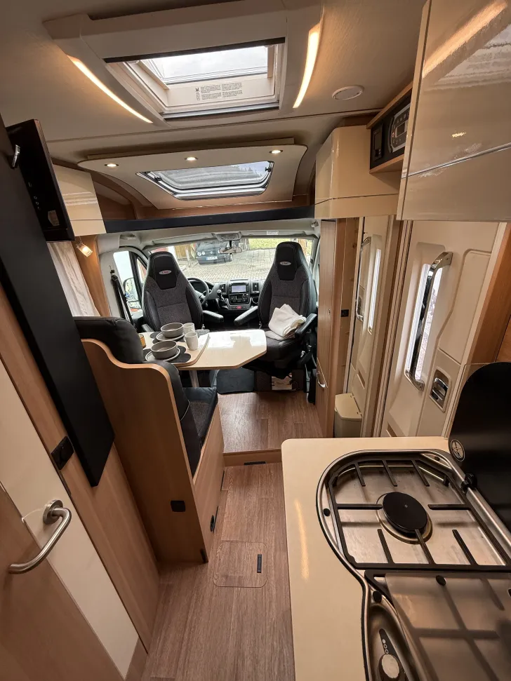 Fahrzeugbild LMC Cruiser V 646 Solar, Klimaautomatik #6