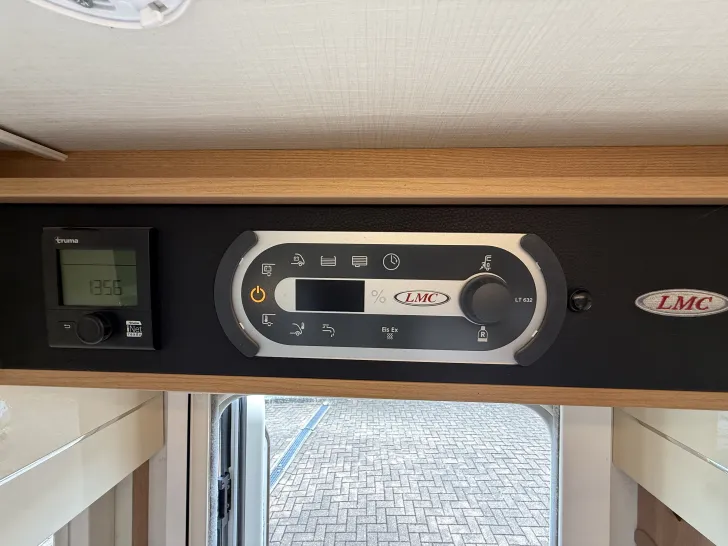 Fahrzeugbild LMC Cruiser V 646 Solar, Klimaautomatik #29