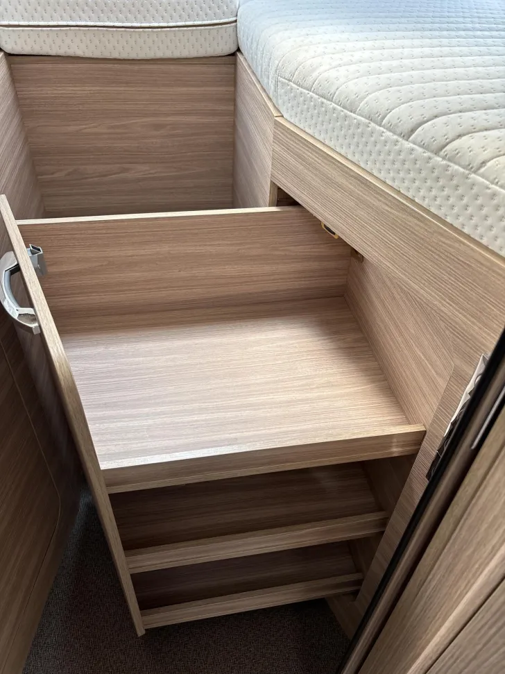 Fahrzeugbild Bürstner Ixeo I 727 G #15