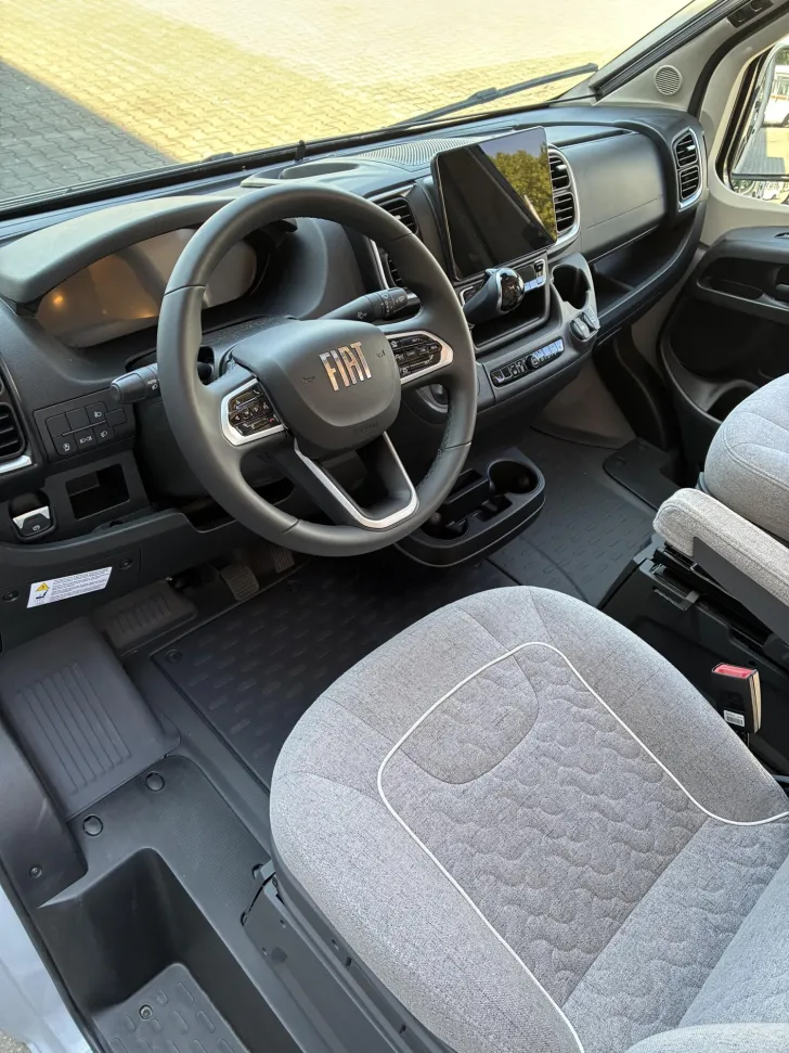 Fahrzeugbild Malibu Van first class - two rooms 640 LE RB Fiat #12