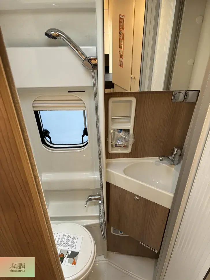 Fahrzeugbild Malibu Van first class - two rooms 640 LE RB Fiat #24
