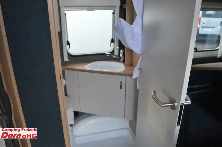 Fahrzeugbild Knaus Sport 500 QDK Kühlschrank 177l #7