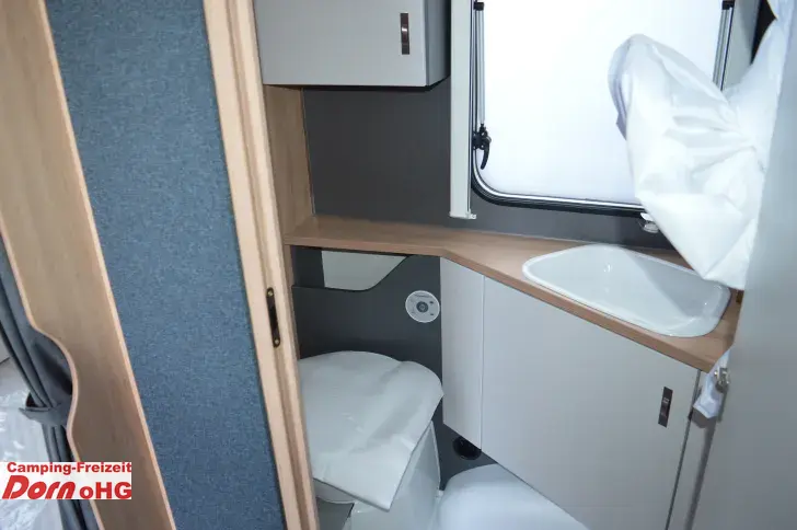 Fahrzeugbild Knaus Sport 500 QDK Kühlschrank 177l #8
