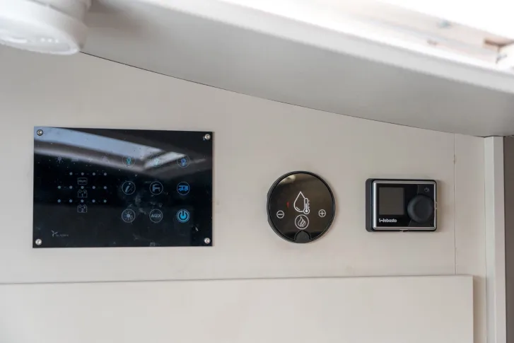 Fahrzeugbild Ahorn Camp Alaska TE Hubstützen*Luftf*2xKlima*SAT*Solar*AHK #24