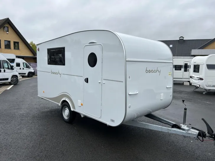 Fahrzeugbild Hobby Beachy 450 #1