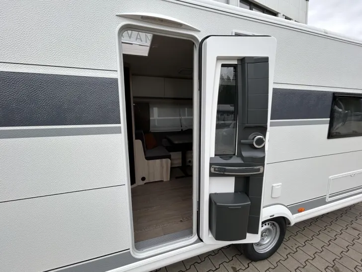 Fahrzeugbild Hobby De Luxe 460 SL #5