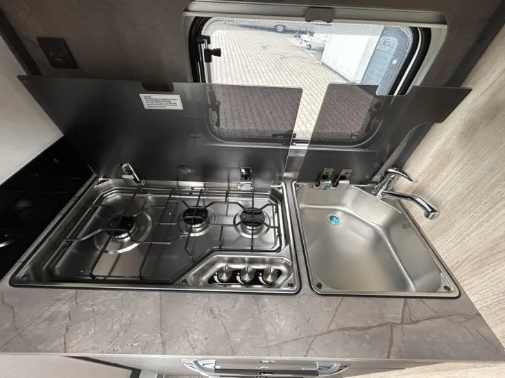 Fahrzeugbild Hobby De Luxe 460 SL #13
