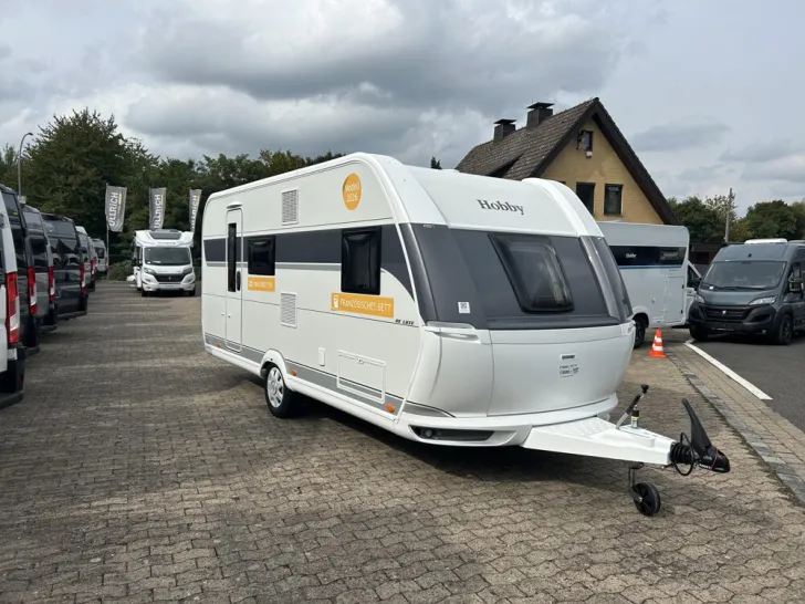 Fahrzeugbild Hobby De Luxe 490 KMF #1