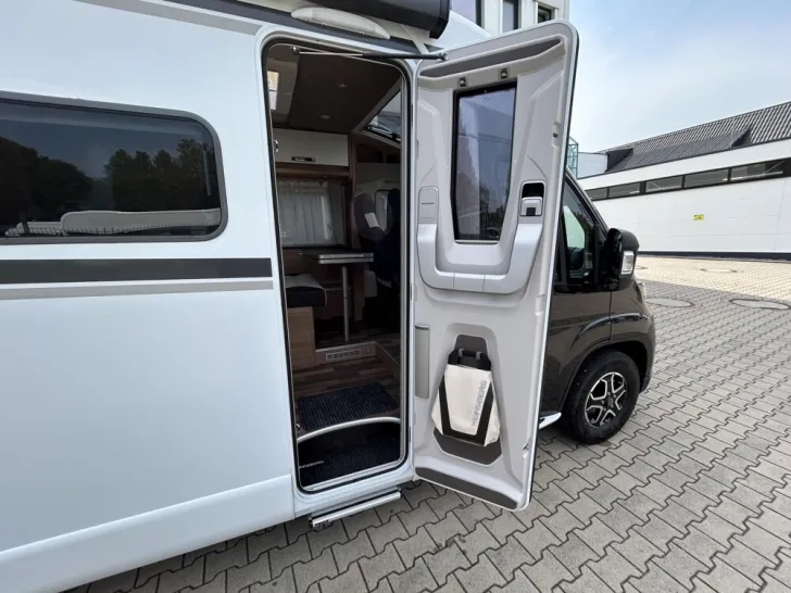 Fahrzeugbild Weinsberg CaraCompact EDITION PEPPER 600 MEG #6