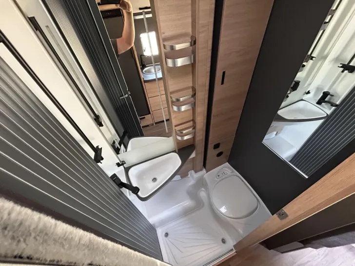 Fahrzeugbild Knaus L!VE WAVE PLATINUM SELECTION 650 MEG #14