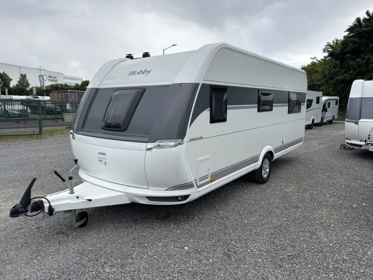 Fahrzeugbild Hobby Excellent 560 CFe #2