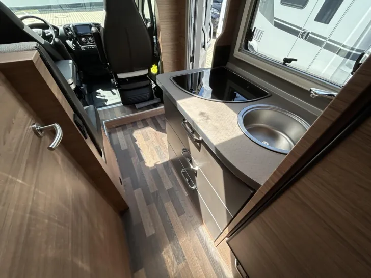 Fahrzeugbild Weinsberg CaraCompact EDITION PEPPER 600 MEG #12