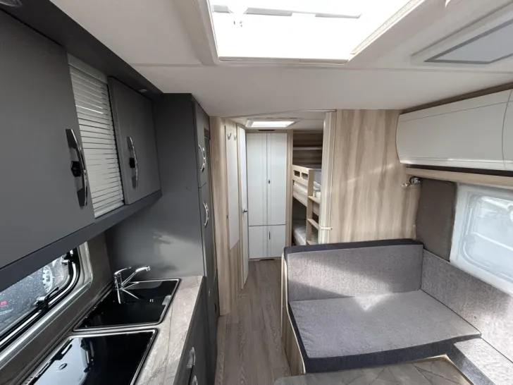 Fahrzeugbild Hobby De Luxe 545 KMF #9